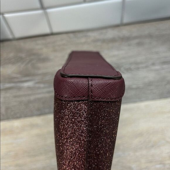 1493 NWT Kate Spade burgundy glitter crossbody - Picture 5 of 12